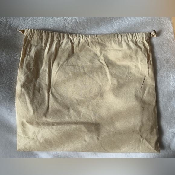 Tory Burch Kira Chevron Convertible Shoulder Bag | Dust Bag Include| Desert Dune - Picture 14 of 16